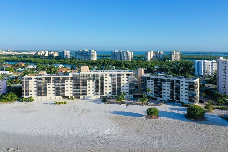 CARLOS POINTE - Residential