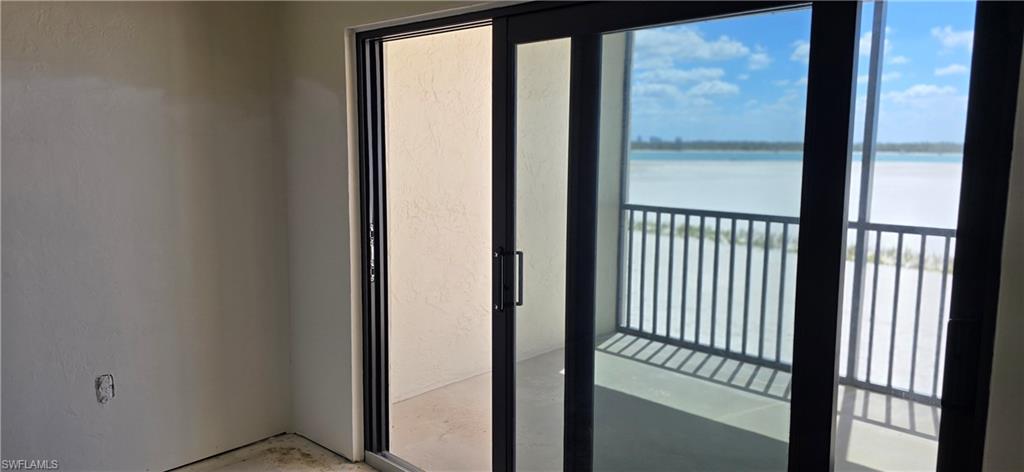 CARLOS POINTE - Residential