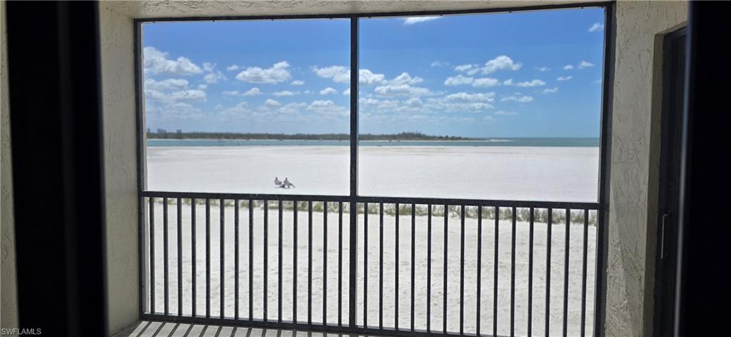 CARLOS POINTE - Residential