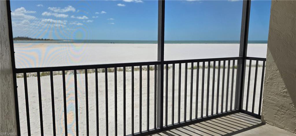 CARLOS POINTE - Residential