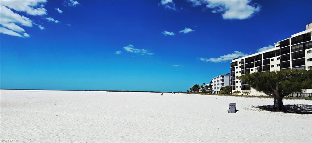 CARLOS POINTE - Residential