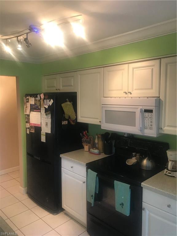 COMPASS POINTE - Residential