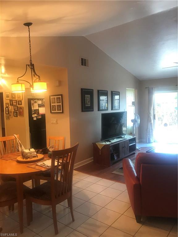 COMPASS POINTE - Residential