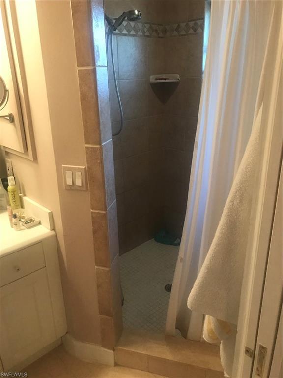 COMPASS POINTE - Residential