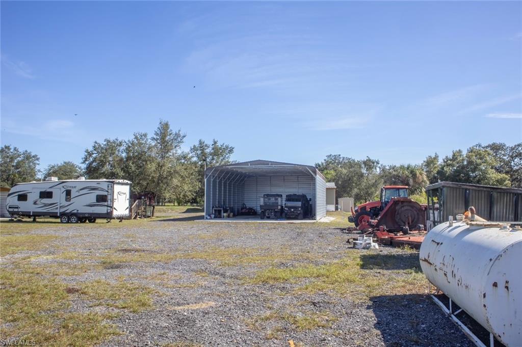 MONTURA - Residential