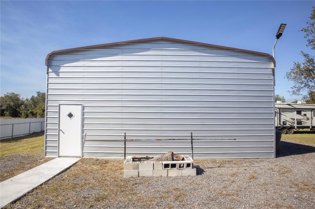 MONTURA - Residential