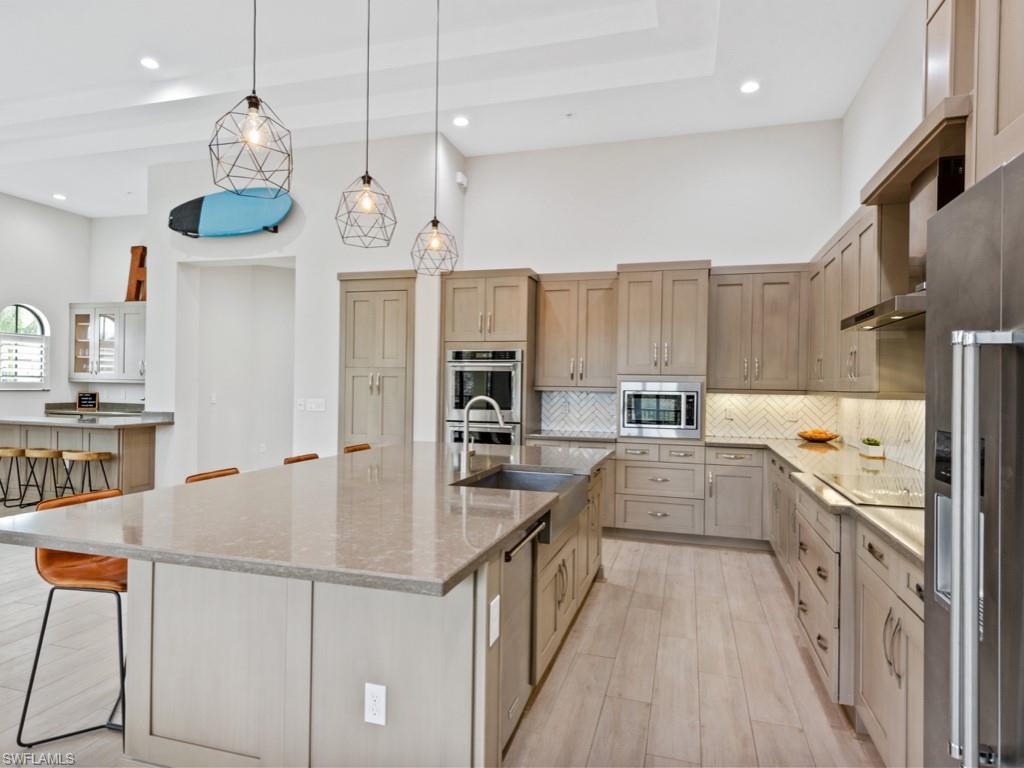 REGATTA LANDING - Residential