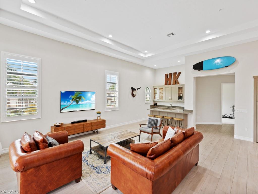 REGATTA LANDING - Residential