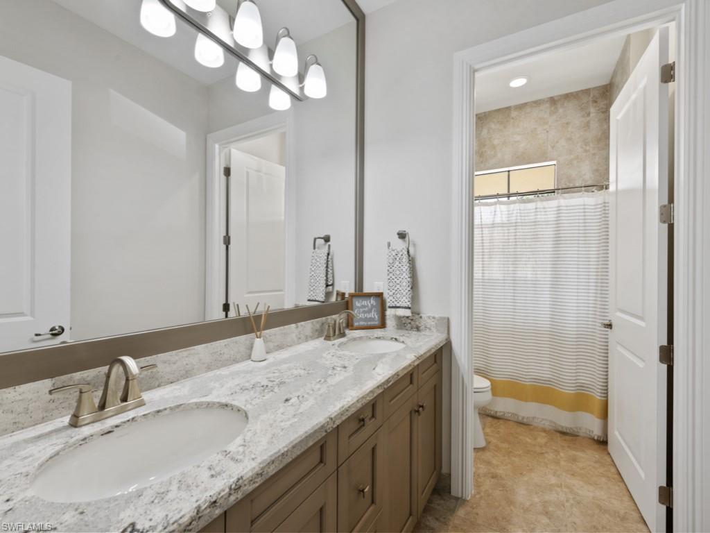 REGATTA LANDING - Residential