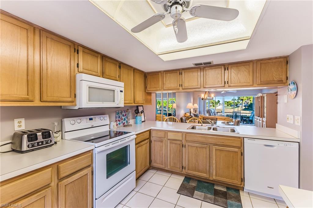 POINTE CORAL CONDO - Residential