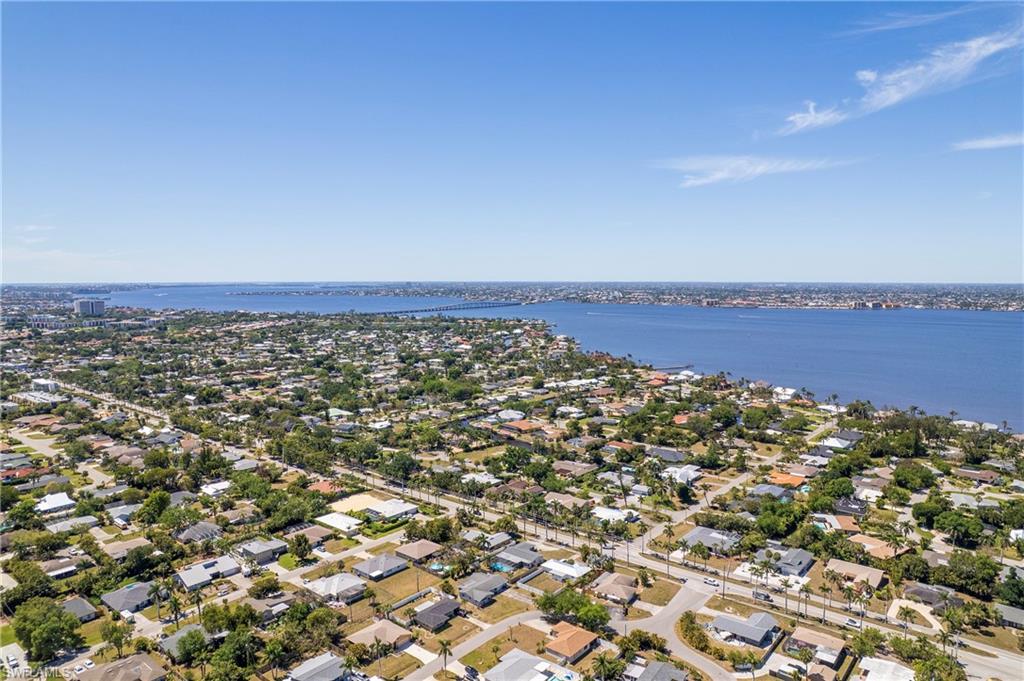 HYDE PARK - Residential Lease