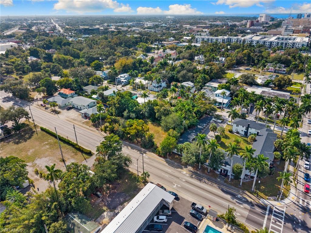 FORT MYERS - Land