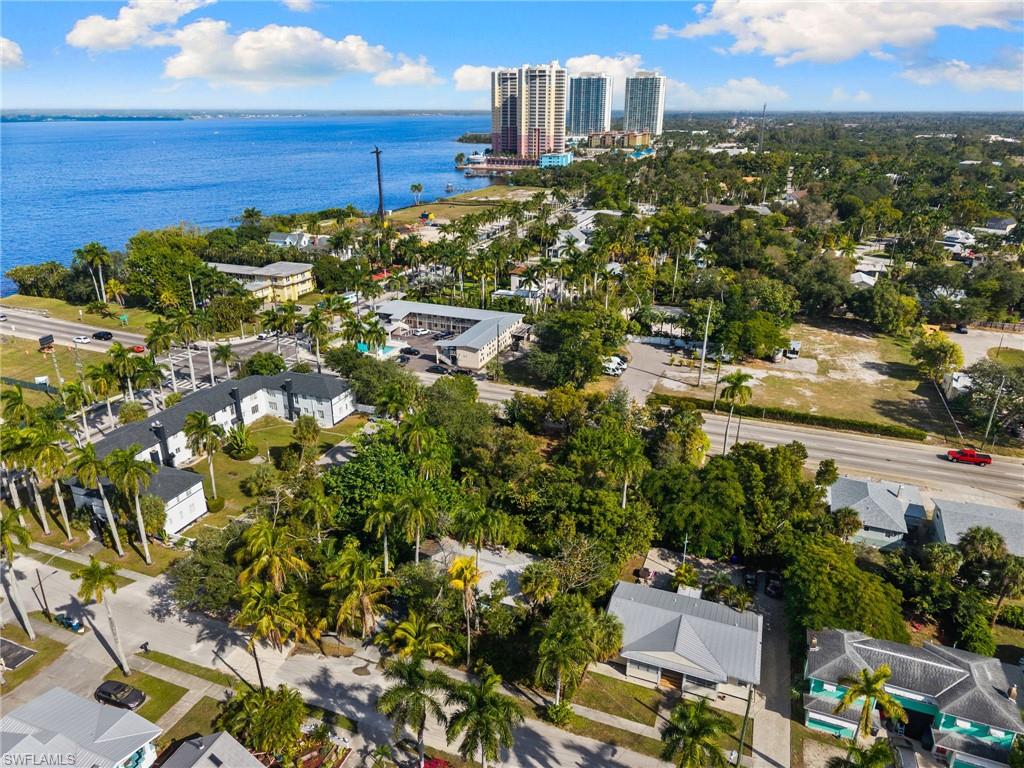 FORT MYERS - Land