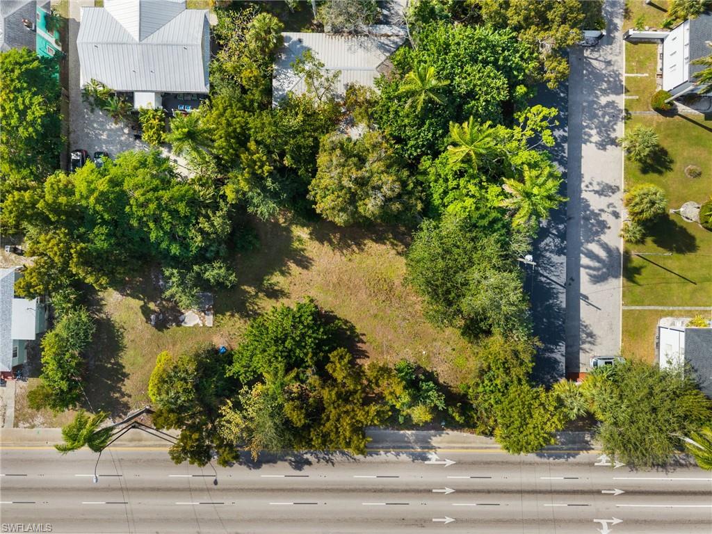 FORT MYERS - Land