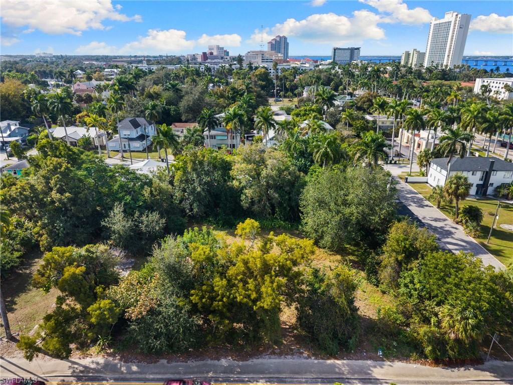 FORT MYERS - Land