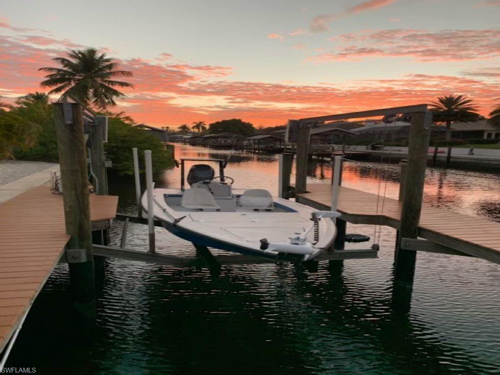 MANATEE BAY UNRECORDED SUBDIVISION - Residential