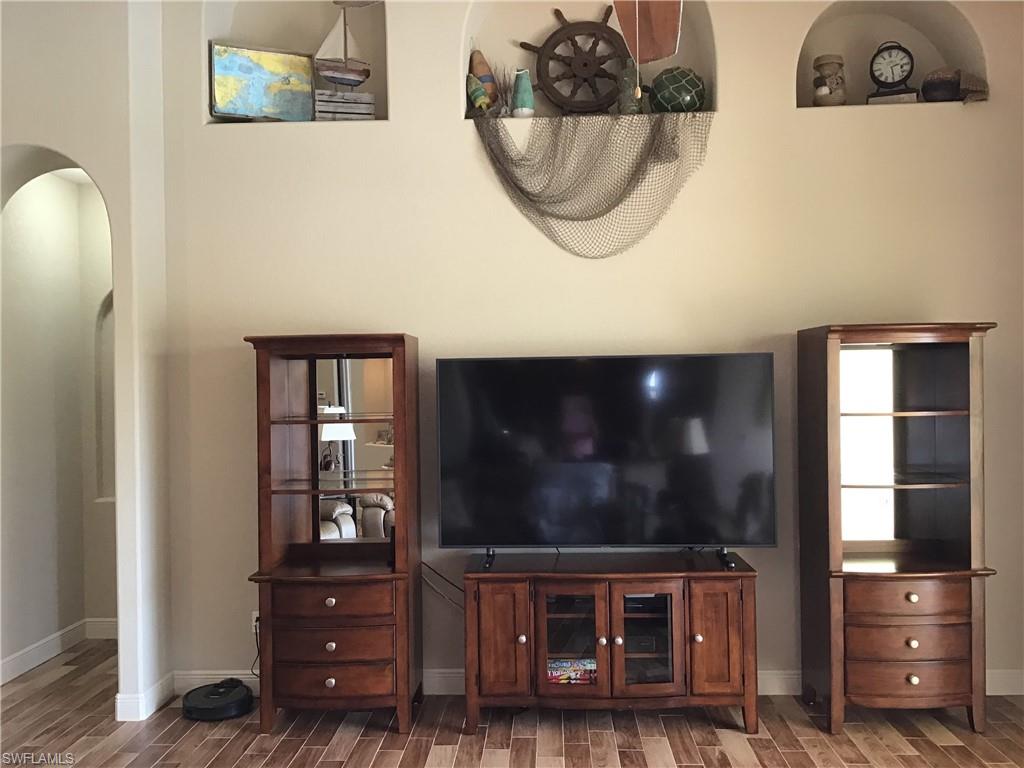 MANATEE BAY UNRECORDED SUBDIVISION - Residential