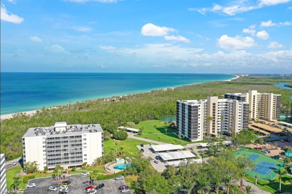 VANDERBILT TOWERS - Residential