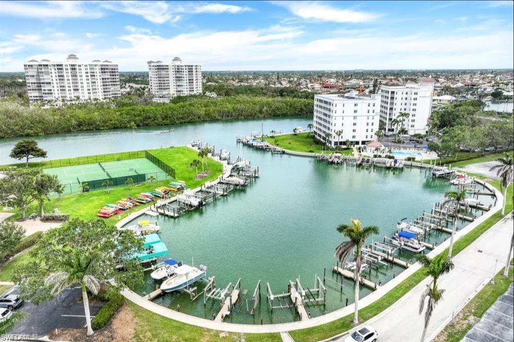 VANDERBILT TOWERS - Residential