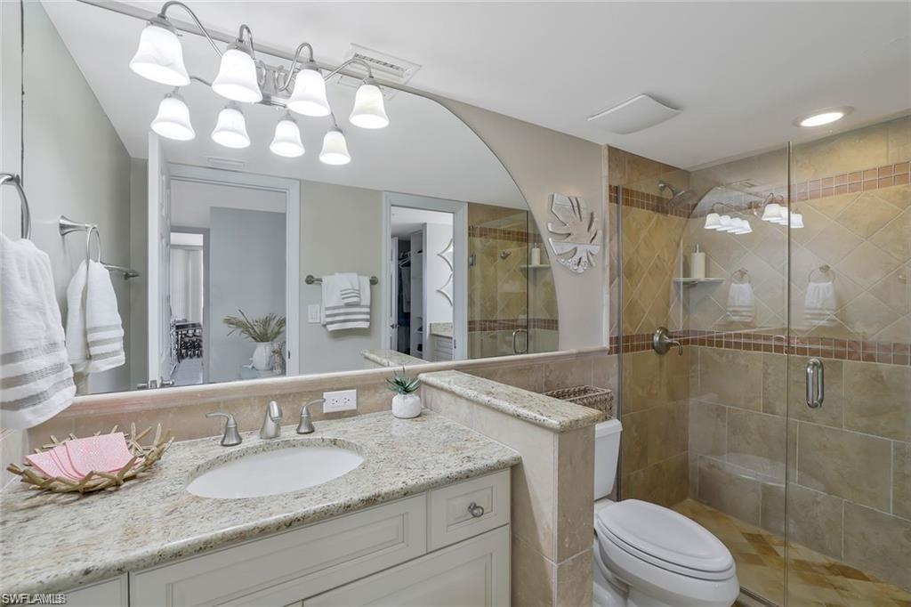 VANDERBILT TOWERS - Residential