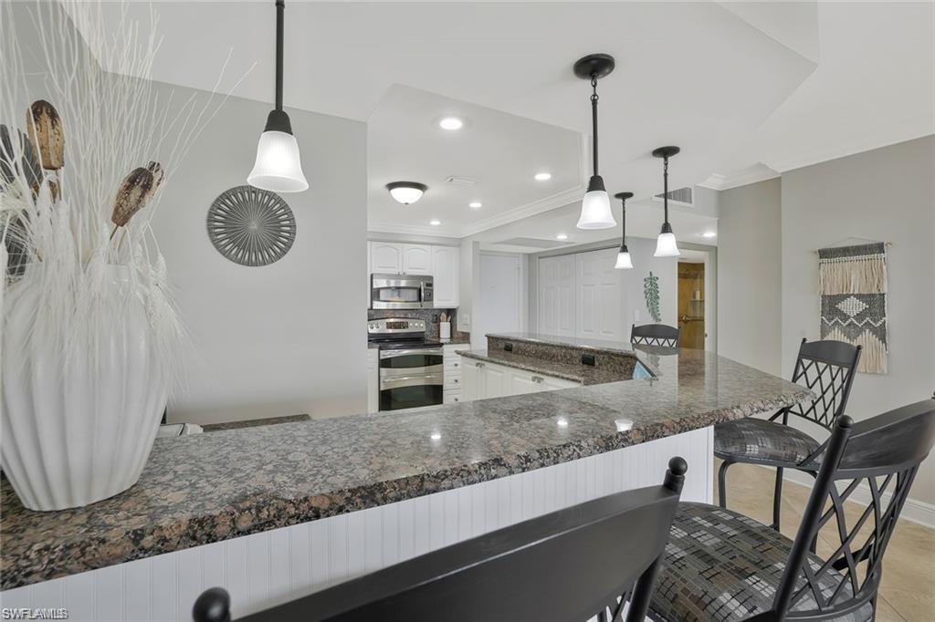 VANDERBILT TOWERS - Residential