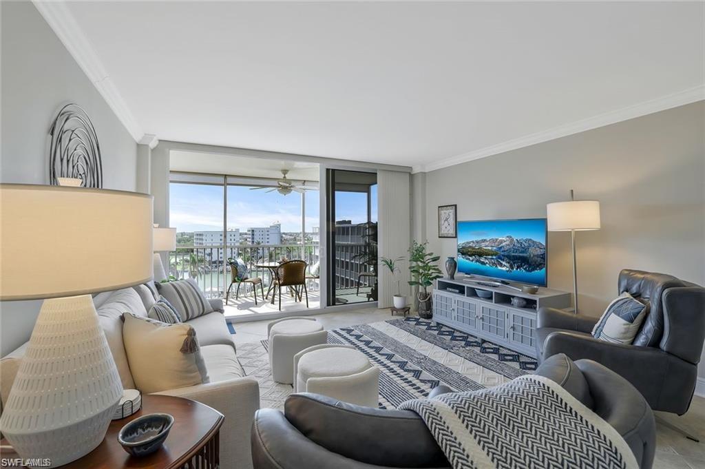 VANDERBILT TOWERS - Residential