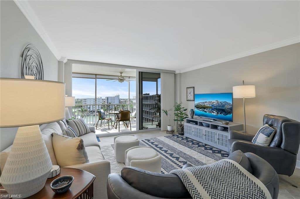 Photo of 5 Bluebill AVE #812, NAPLES, FL 34108 (MLS # 226006257)