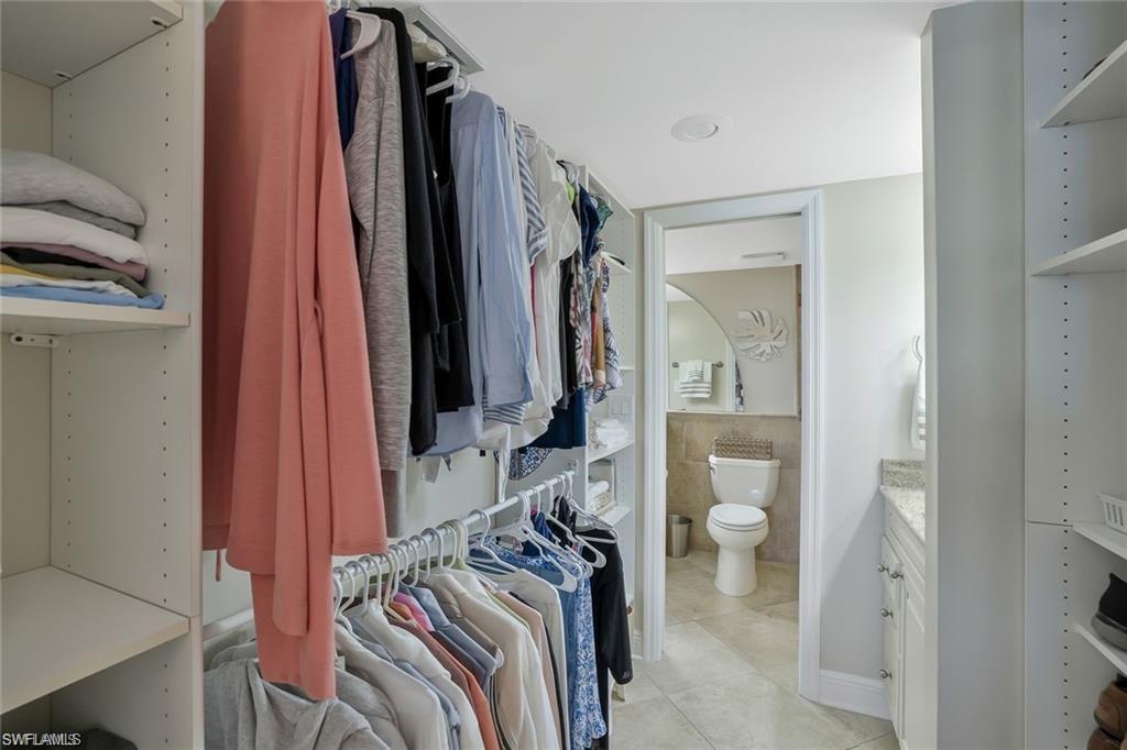 VANDERBILT TOWERS - Residential