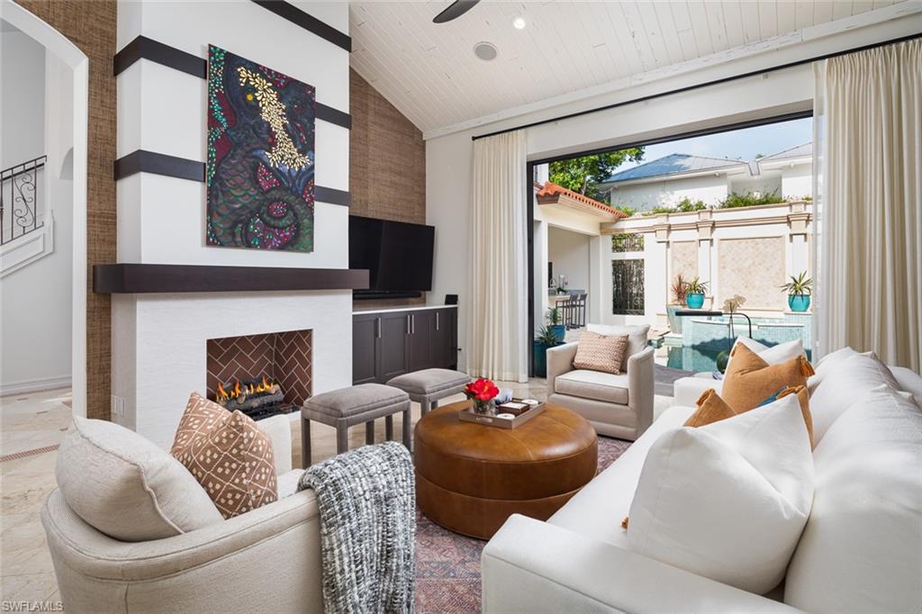 OLDE NAPLES - Residential