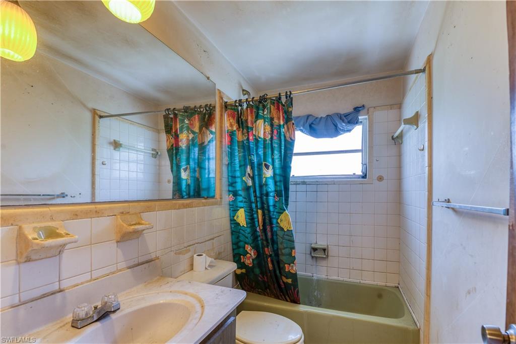 NAPLES PARK - Residential