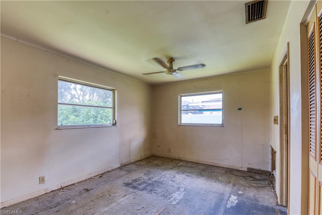 NAPLES PARK - Residential