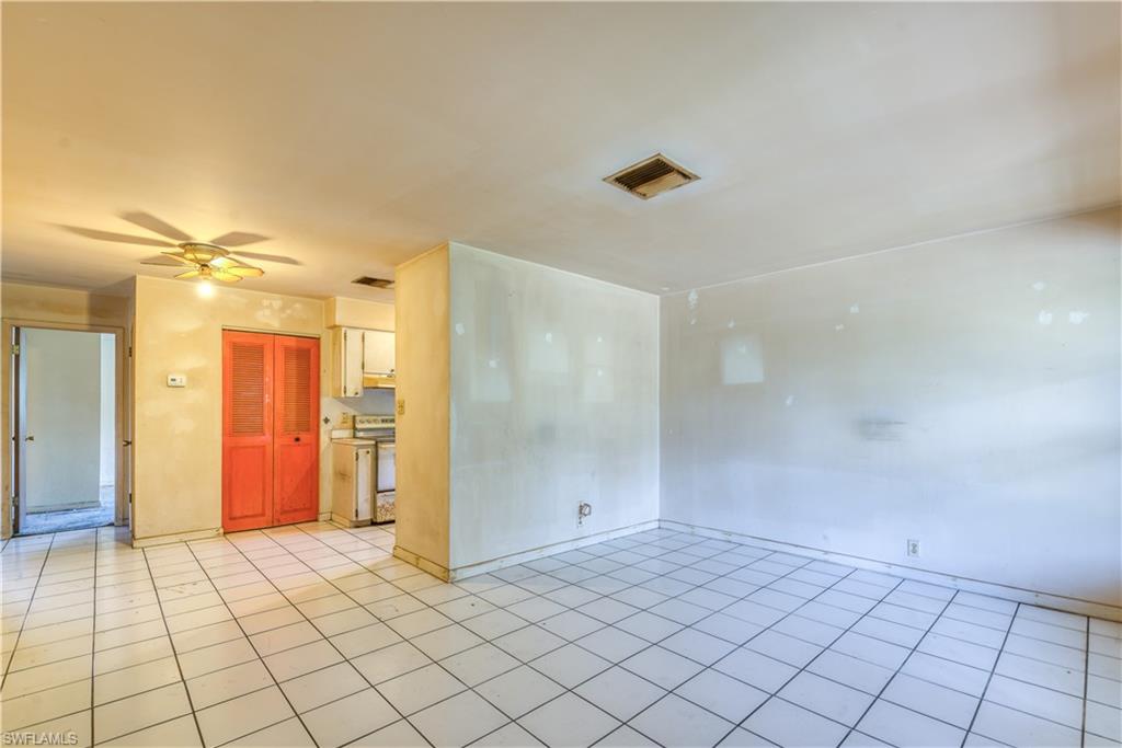 NAPLES PARK - Residential