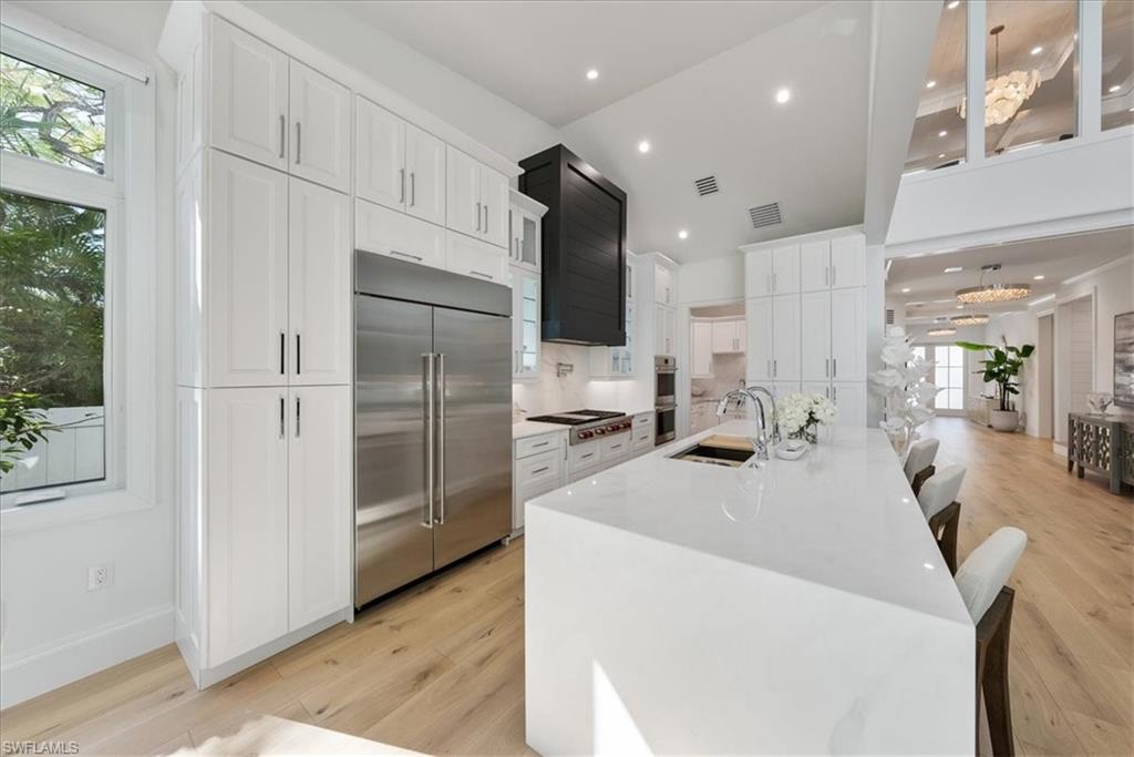 OAK KNOLL - Residential