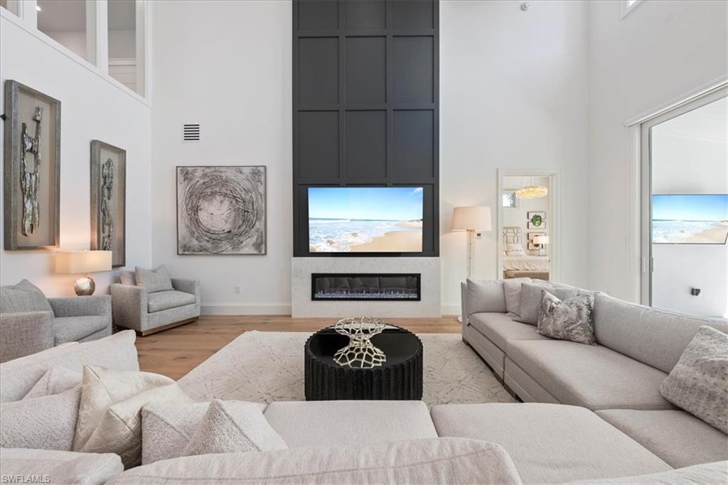 OAK KNOLL - Residential