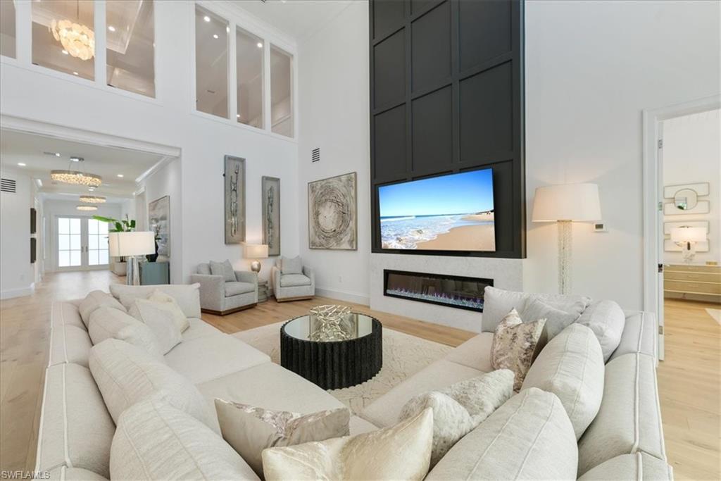 OAK KNOLL - Residential