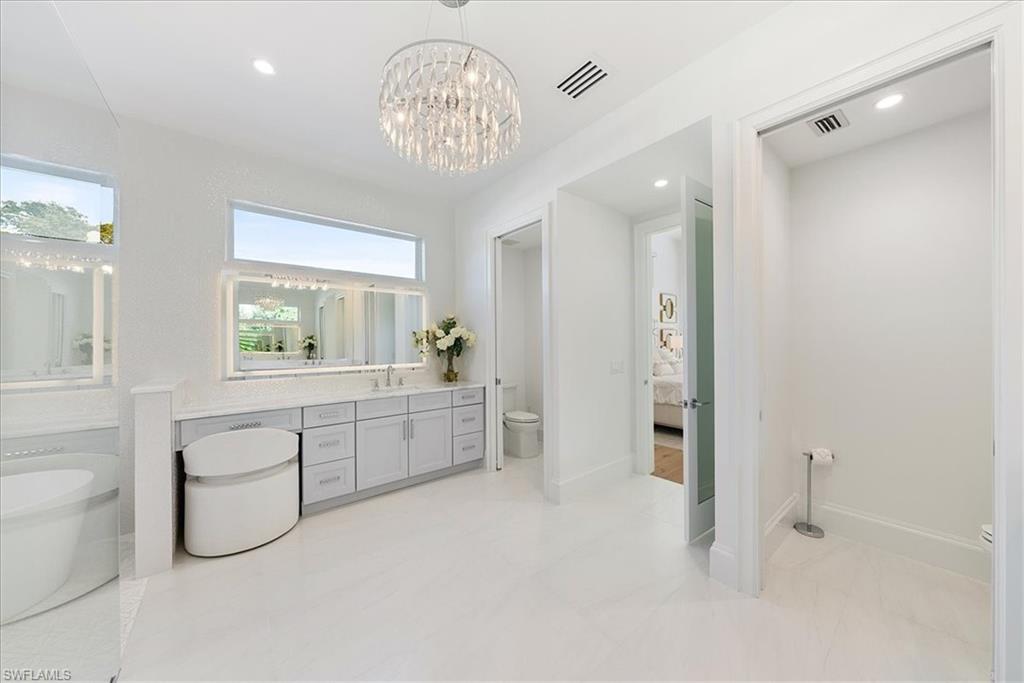 OAK KNOLL - Residential