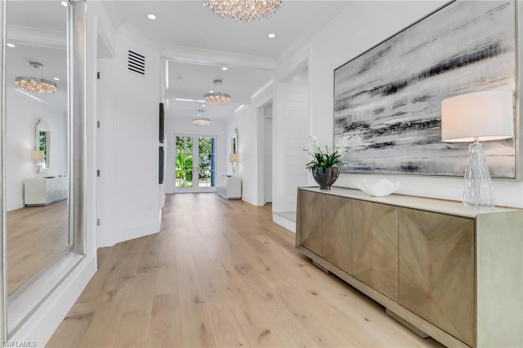 OAK KNOLL - Residential