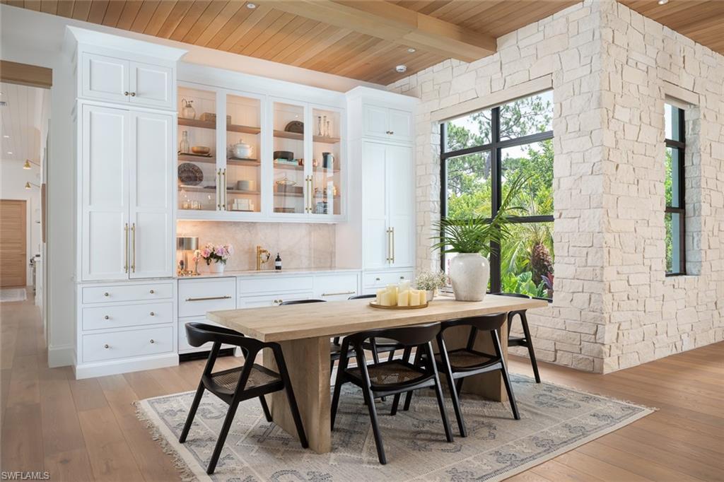 PINE RIDGE - Residential