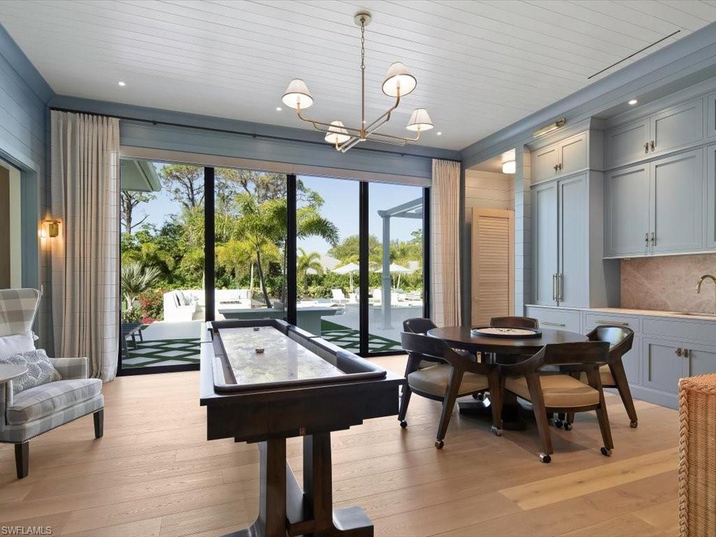 PINE RIDGE - Residential