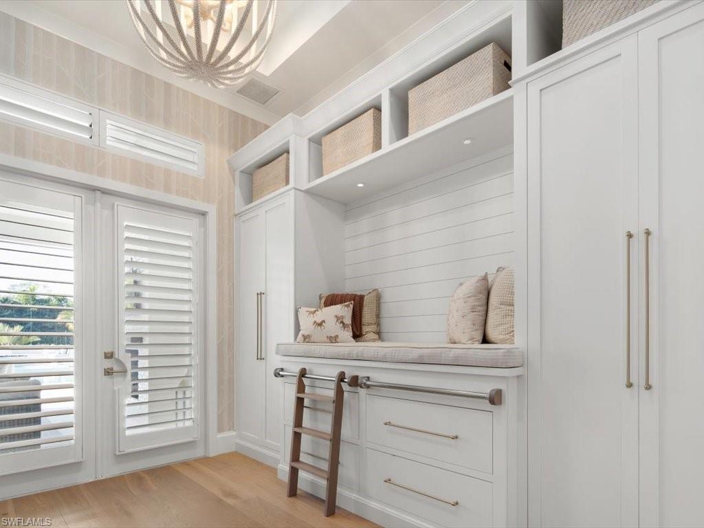 PINE RIDGE - Residential