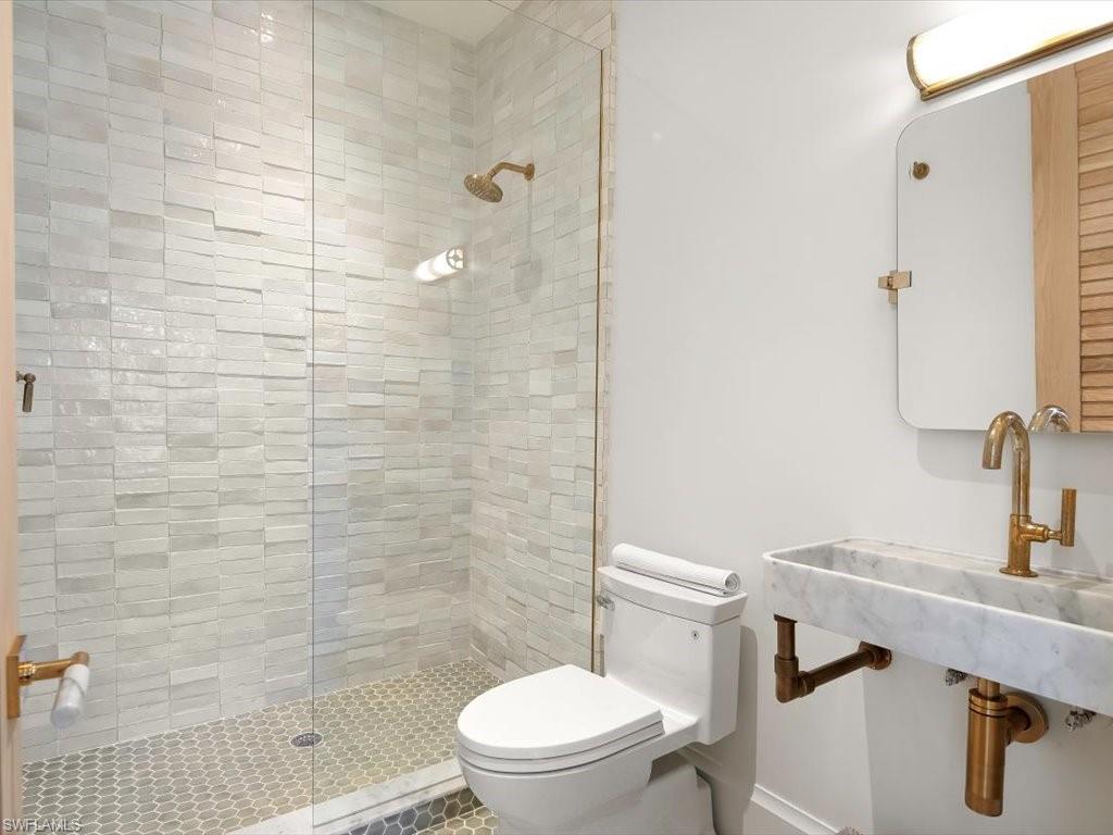 PINE RIDGE - Residential