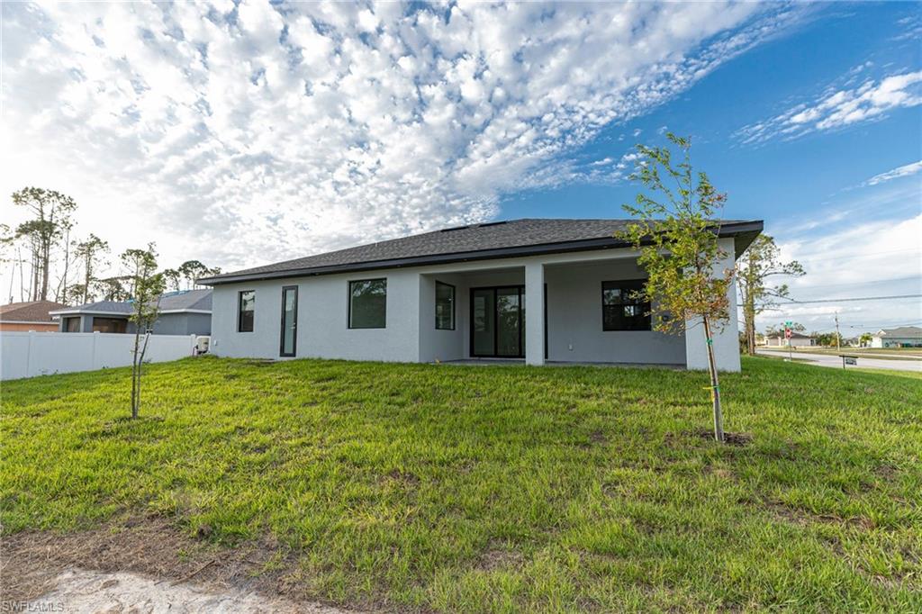 CAPE CORAL - Residential