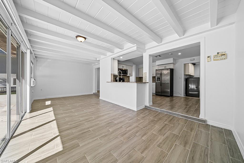 ROYAL HARBOR - Residential