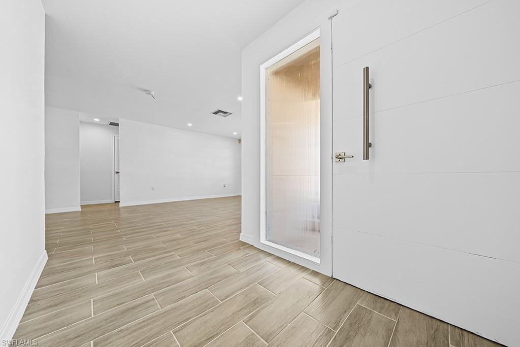 ROYAL HARBOR - Residential