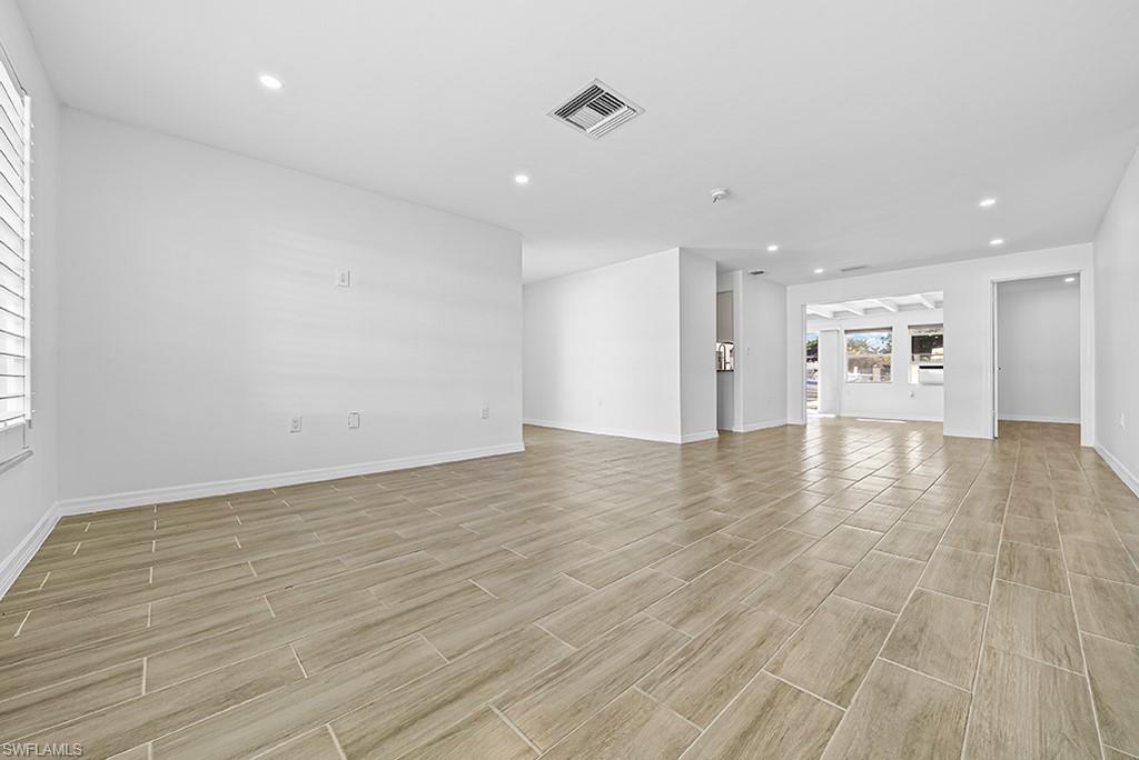 ROYAL HARBOR - Residential