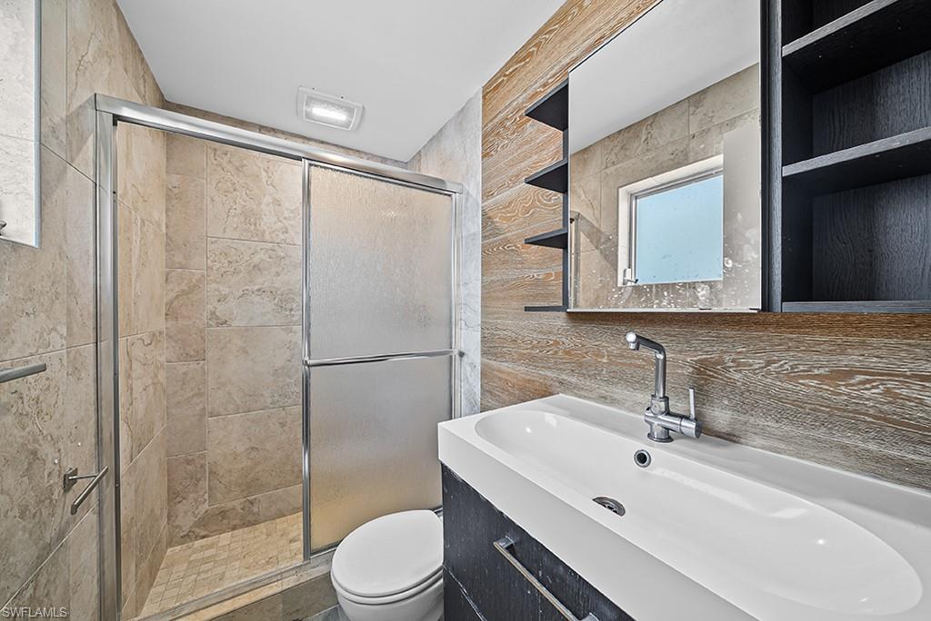 ROYAL HARBOR - Residential