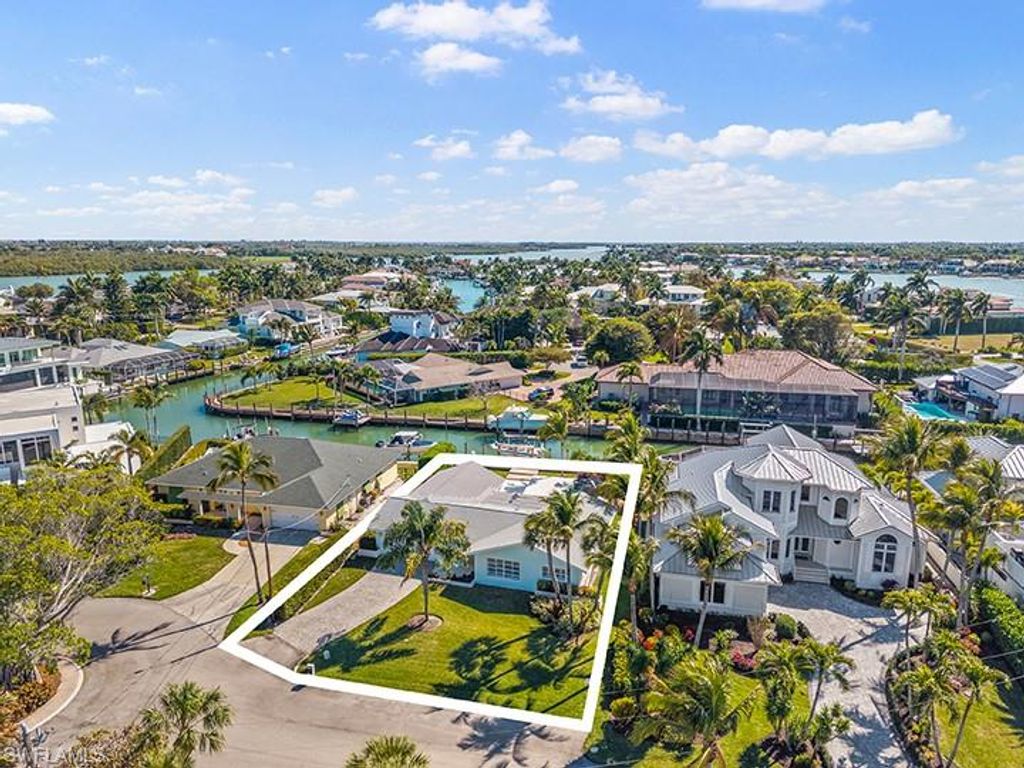 Photo of 2175 Shad CT, NAPLES, FL 34102 (MLS # 226009197)