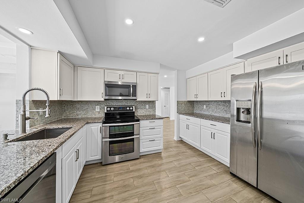 ROYAL HARBOR - Residential