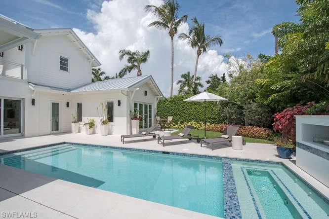 GOLF DRIVE ESTATES - Residential