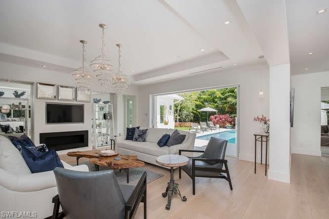 GOLF DRIVE ESTATES - Residential